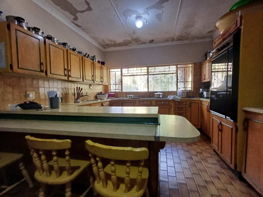 10 Bedroom Property for Sale in Orkney North West
